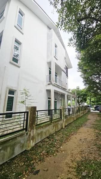 Rumah Teres 3-Tingkat untuk Dijual di Bayan Lepas (Penang) - Eugene Tung - Exterior - PropertyGuru.com.my