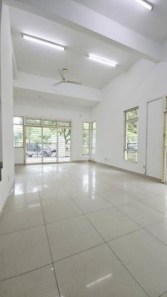 Rumah Teres 3-Tingkat untuk Dijual di Bayan Lepas (Penang) - Eugene Tung - Living Room - PropertyGuru.com.my