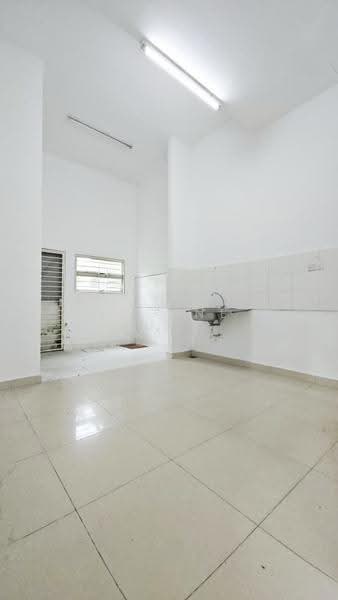 Rumah Teres 3-Tingkat untuk Dijual di Bayan Lepas (Penang) - Eugene Tung - Kitchen - PropertyGuru.com.my