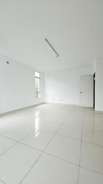 Rumah Teres 3-Tingkat untuk Dijual di Bayan Lepas (Penang) - Eugene Tung - Living Room - PropertyGuru.com.my