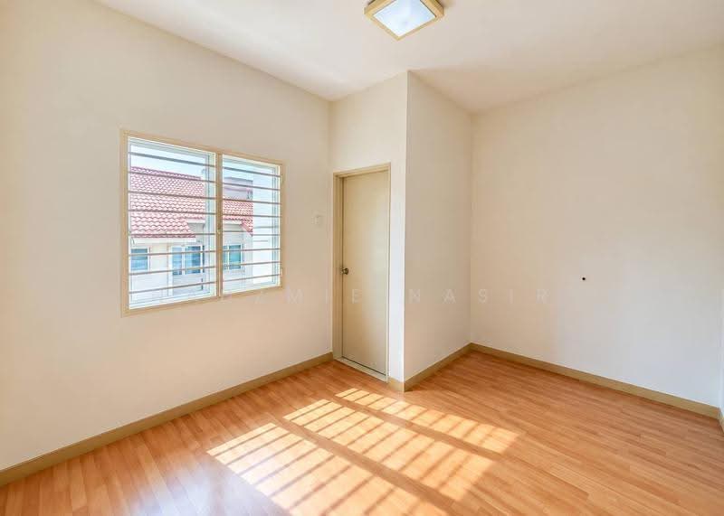 Rumah Teres 2-Tingkat untuk Dijual di Bandar Seri Putra (Bangi) - Nadzmie Nasir - Interior - PropertyGuru.com.my