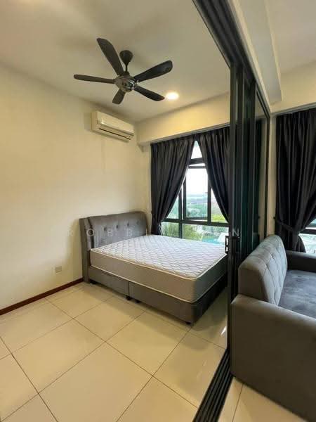 Kediaman Servis untuk Disewa di Crescent Bay Suites (Teluk Bayu) - Robbie Tan - Bedroom - PropertyGuru.com.my