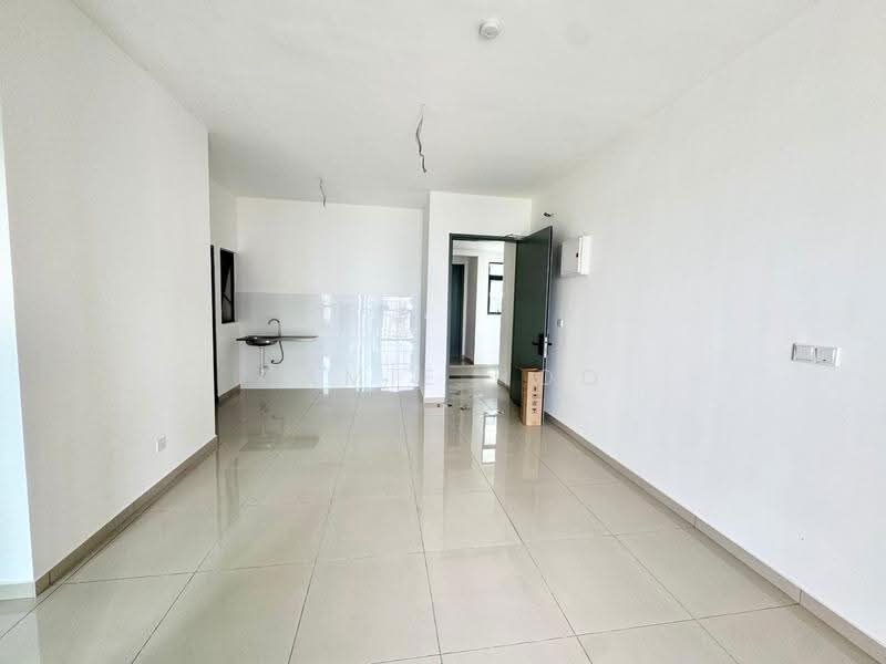 Service Residence for Sale at Parkland Residence @ Kajang 2 - Camie Hoo - Kitchen - PropertyGuru.com.my