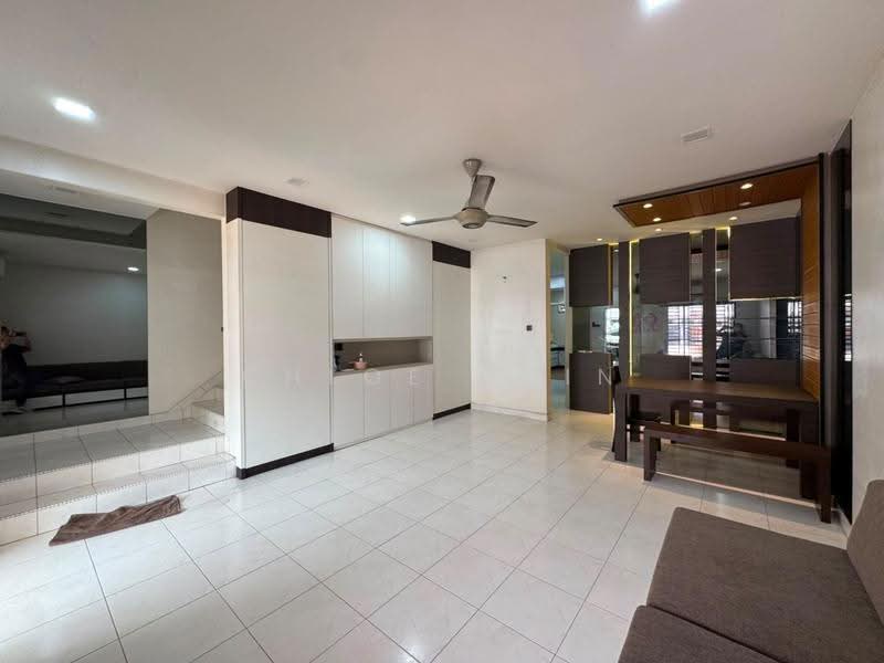 2-storey Terraced House for Sale in Bukit Indah (Iskandar Puteri (Nusajaya)) - Chloe Chin - Living Room - PropertyGuru.com.my