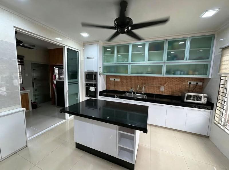 3-storey Terraced House for Sale in Laman Rimbunan (Kepong) - Justin Lai - Kitchen - PropertyGuru.com.my