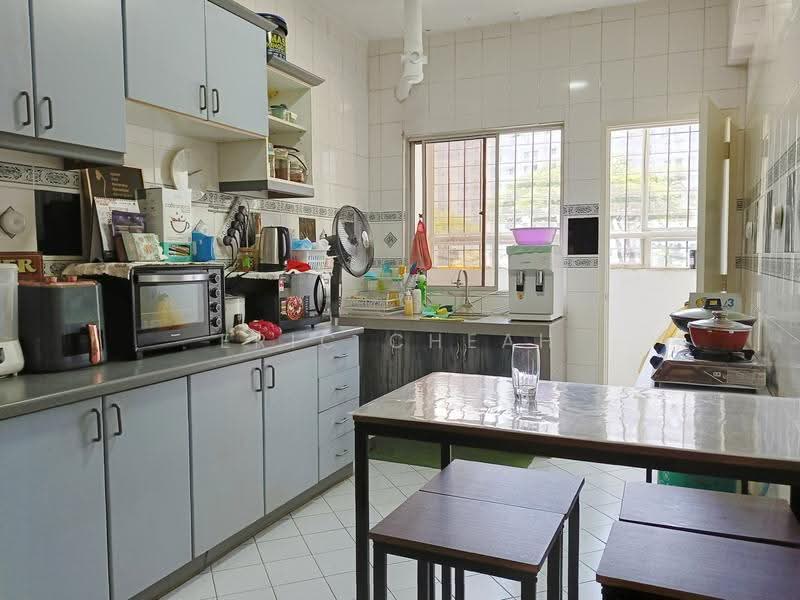 Condominium for Sale at Avant Court Condominium - Eric Cheah - Kitchen - PropertyGuru.com.my