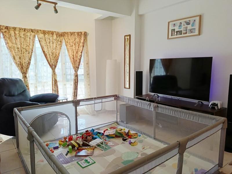 Condominium for Sale at Avant Court Condominium - Eric Cheah - Living Room - PropertyGuru.com.my