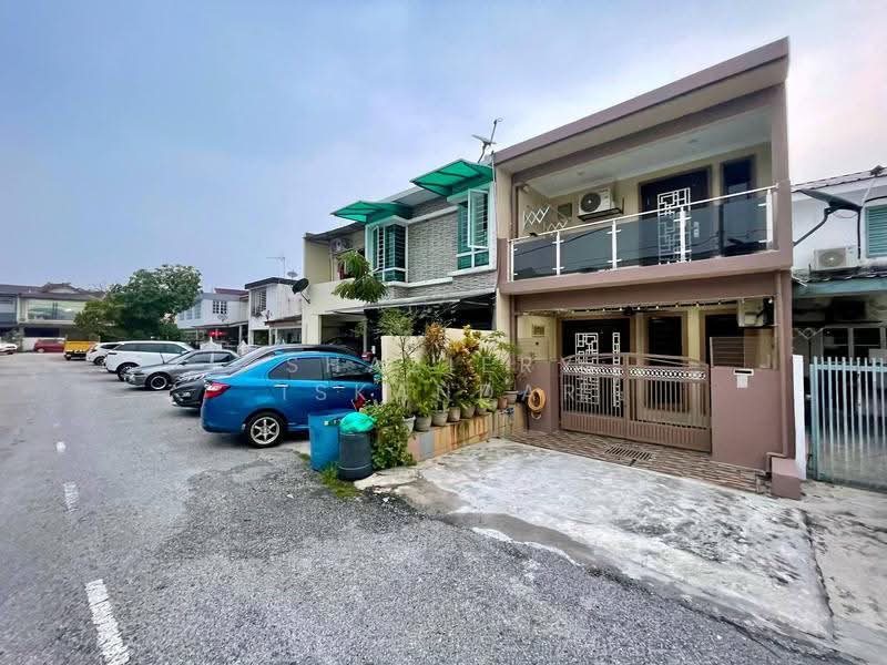 Rumah Teres 2-Tingkat untuk Dijual di Taman Cempaka (Ampang) - Shaziery Iskandar - Exterior - PropertyGuru.com.my