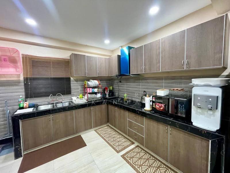 Rumah Teres 2-Tingkat untuk Dijual di Taman Cempaka (Ampang) - Shaziery Iskandar - Kitchen - PropertyGuru.com.my