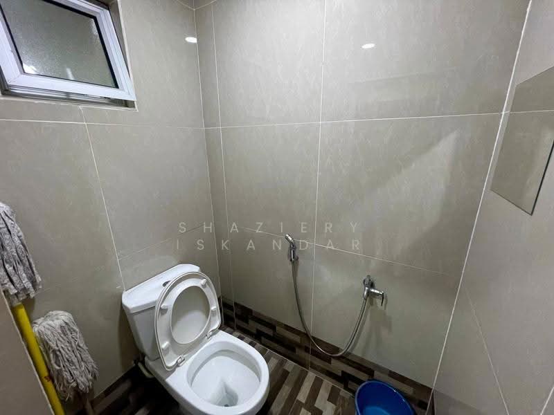 Rumah Teres 2-Tingkat untuk Dijual di Taman Cempaka (Ampang) - Shaziery Iskandar - Bathroom - PropertyGuru.com.my