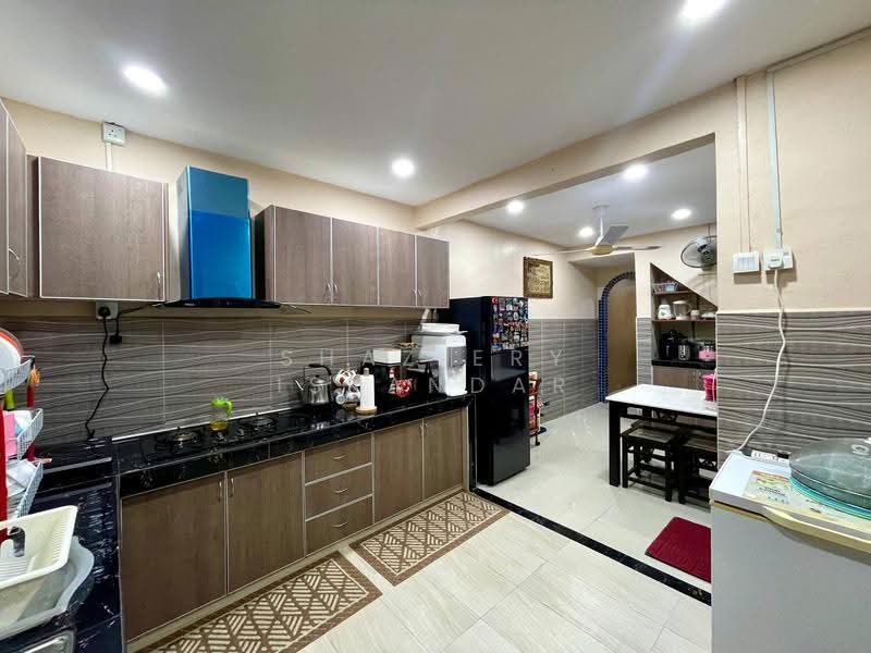 Rumah Teres 2-Tingkat untuk Dijual di Taman Cempaka (Ampang) - Shaziery Iskandar - Kitchen - PropertyGuru.com.my