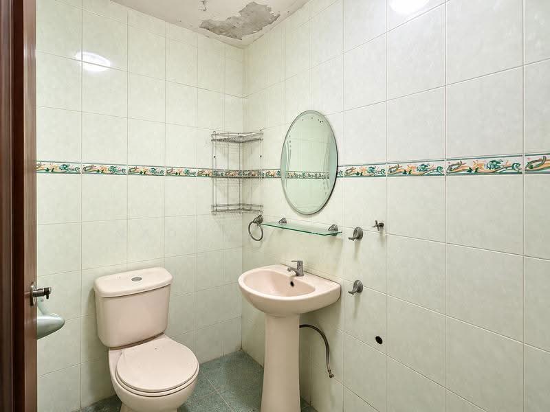 Rumah Teres 2-Tingkat untuk Dijual di Seksyen 4 (Bangi) - Nadzmie Nasir - Bathroom - PropertyGuru.com.my