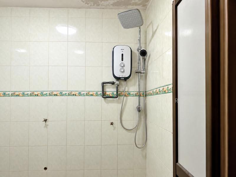 Rumah Teres 2-Tingkat untuk Dijual di Seksyen 4 (Bangi) - Nadzmie Nasir - Bathroom - PropertyGuru.com.my
