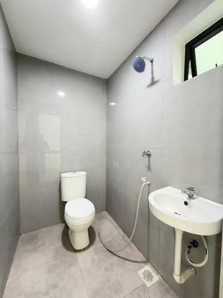 Semi-Detached House for Sale in Taman Sri Putri (Skudai) - Wan Ning - Bathroom - PropertyGuru.com.my
