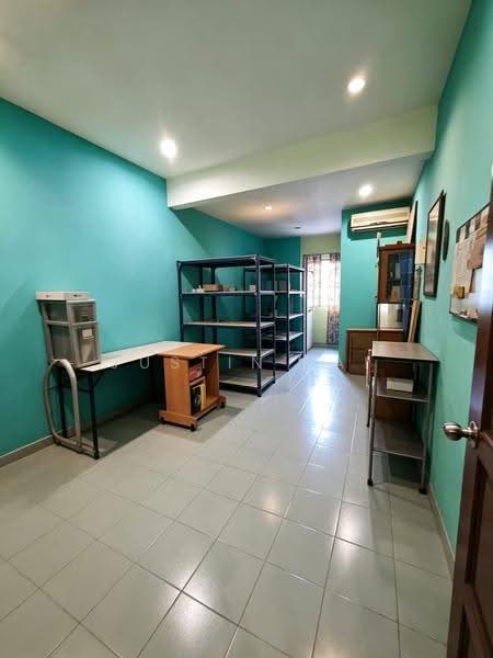 Rumah Teres 2-Tingkat untuk Dijual di Bandar Sri Damansara (Selangor) - Justin Lai - Study - PropertyGuru.com.my
