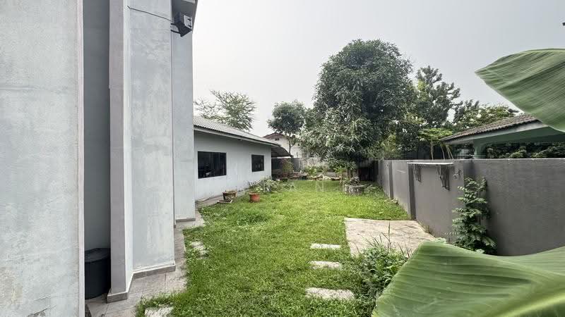 2-storey Terraced House for Sale in Seksyen 18 (Petaling Jaya) - Esharani . - Exterior - PropertyGuru.com.my