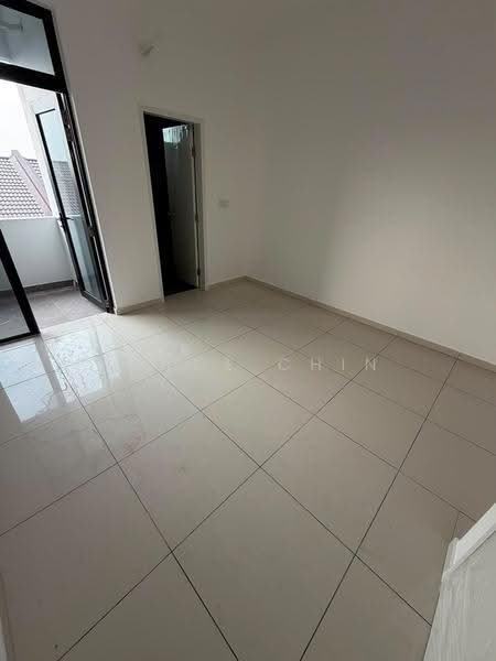 Rumah Teres untuk Disewa di Taman Desa Tebrau (Tebrau) - Chloe Chin - Interior - PropertyGuru.com.my