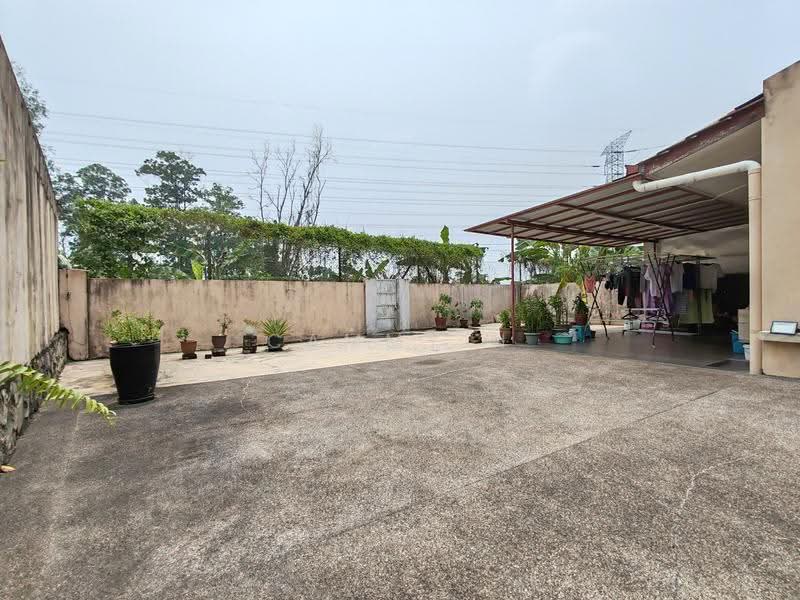 3-storey Terraced House for Sale in Taman Bukit Permata (Selayang) - Cammy N - Exterior - PropertyGuru.com.my