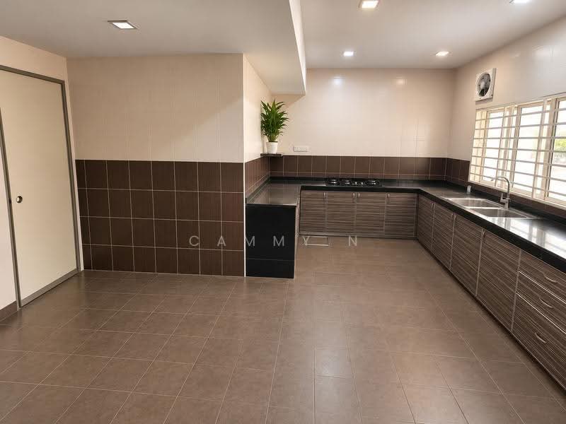 3-storey Terraced House for Sale in Taman Bukit Permata (Selayang) - Cammy N - Kitchen - PropertyGuru.com.my