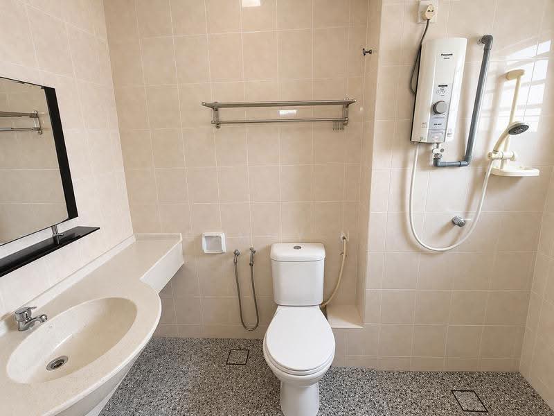 3-storey Terraced House for Sale in Taman Bukit Permata (Selayang) - Cammy N - Bathroom - PropertyGuru.com.my