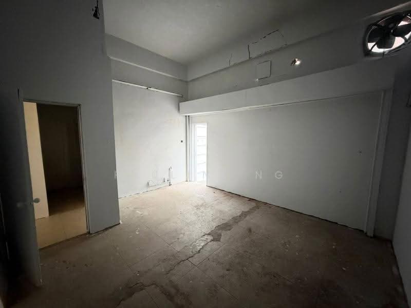Shop for Rent in Austin Heights (Johor Bahru) - Pauline Ng - Interior - PropertyGuru.com.my