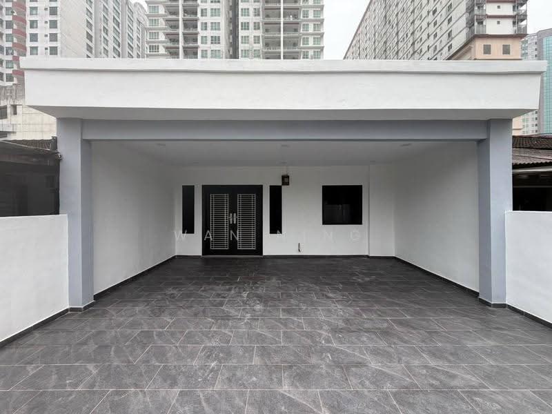 1-storey Terraced House for Sale in Taman Abad (Johor Bahru) - Wan Ning - Exterior - PropertyGuru.com.my