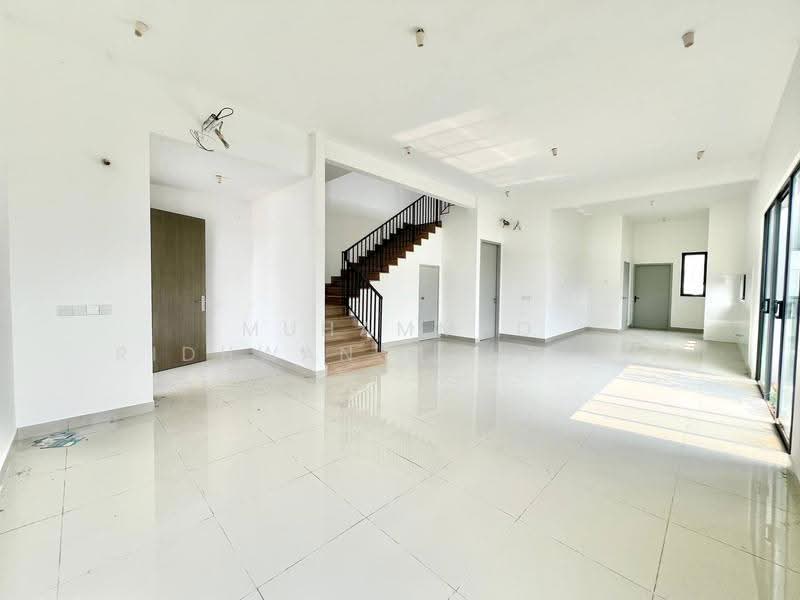 Rumah Teres 2-Tingkat untuk Dijual di Cyber 10 (Cyberjaya) - Muhammad Ridhwan Mohd Huzairi - Living Room - PropertyGuru.com.my