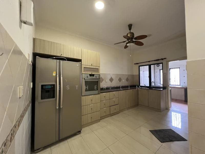 Rumah Teres 2-Tingkat untuk Disewa di Tropicana Indah (Kota Damansara) - Esther Lim - Kitchen - PropertyGuru.com.my