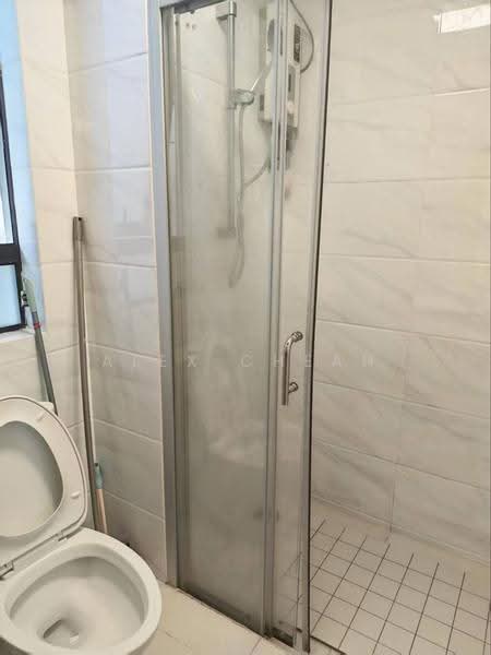 Pangsapuri untuk Disewa di Starview Bay @ Forest City - Alex Cheah - Bathroom - PropertyGuru.com.my