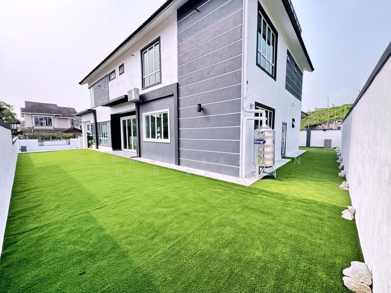 Bungalow House for Sale in Kajang (Selangor) - Herman Sazwan Nor Rahim - Exterior - PropertyGuru.com.my