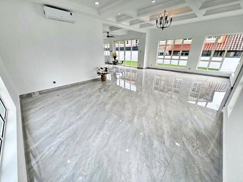 Bungalow House for Sale in Kajang (Selangor) - Herman Sazwan Nor Rahim - Living Room - PropertyGuru.com.my