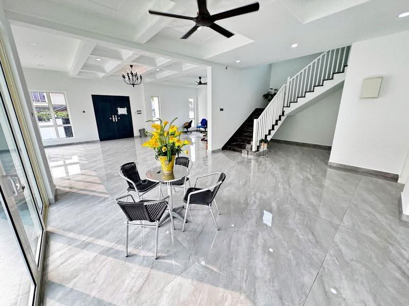 Bungalow House for Sale in Kajang (Selangor) - Herman Sazwan Nor Rahim - Living Room - PropertyGuru.com.my