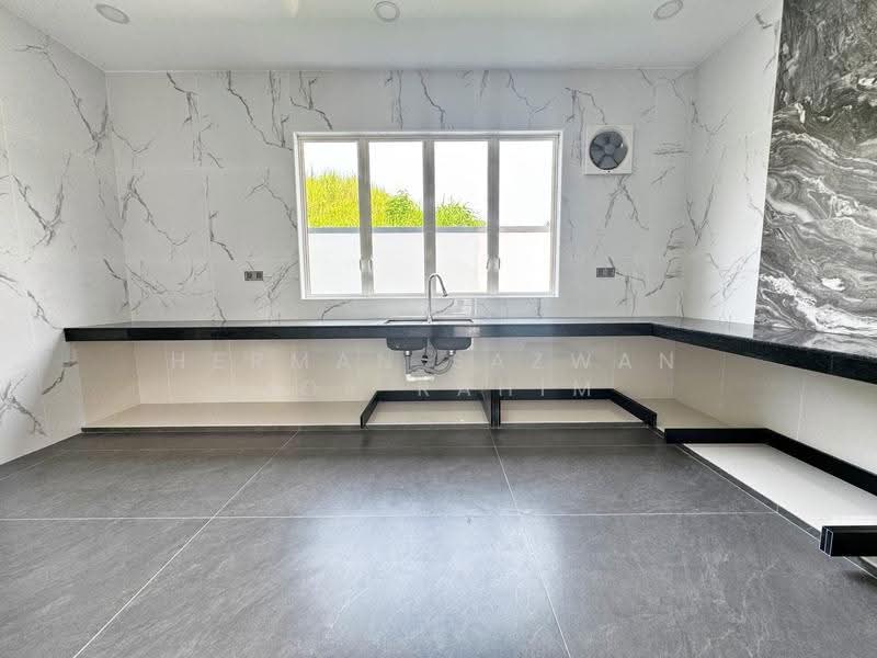 Bungalow House for Sale in Kajang (Selangor) - Herman Sazwan Nor Rahim - Kitchen - PropertyGuru.com.my