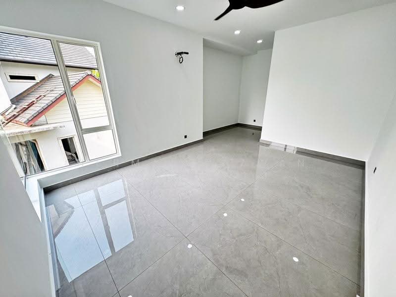 Bungalow House for Sale in Kajang (Selangor) - Herman Sazwan Nor Rahim - Bedroom - PropertyGuru.com.my