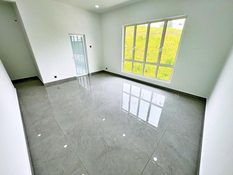 Bungalow House for Sale in Kajang (Selangor) - Herman Sazwan Nor Rahim - Bedroom - PropertyGuru.com.my