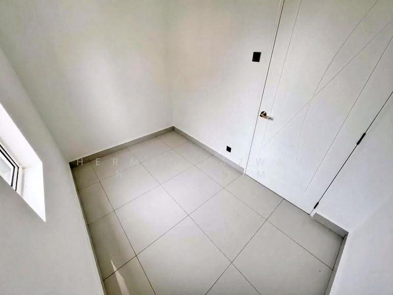 Bungalow House for Sale in Kajang (Selangor) - Herman Sazwan Nor Rahim - Bedroom - PropertyGuru.com.my