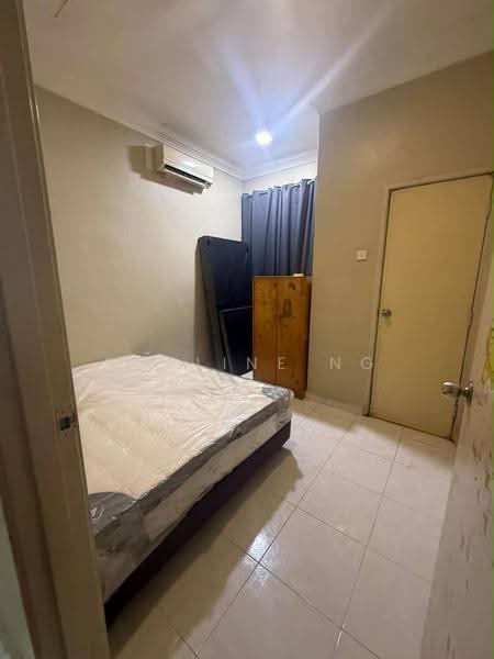 2-storey Terraced House for Rent in Ehsan Jaya (Johor Bahru) - Pauline Ng - Bedroom - PropertyGuru.com.my