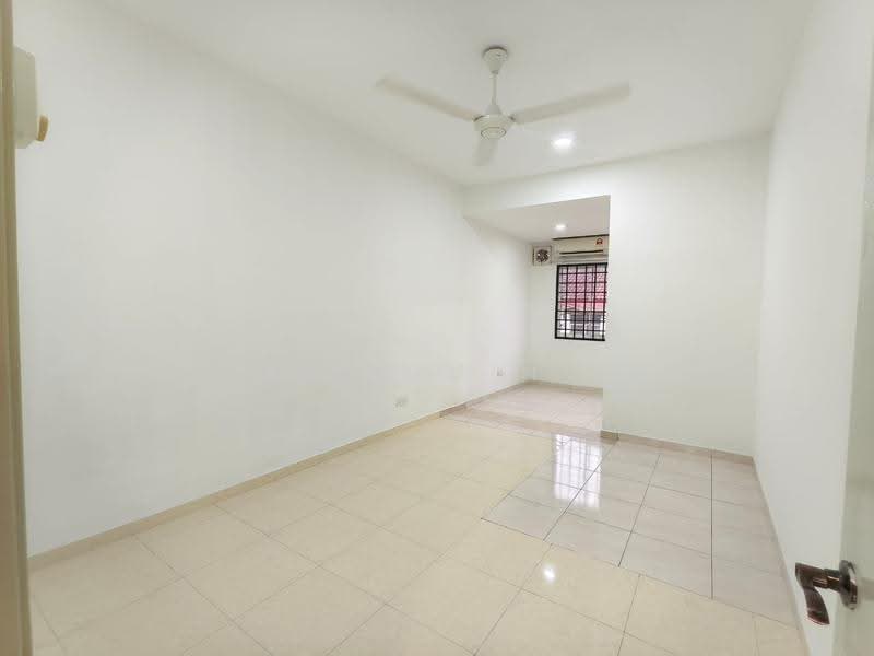 2-storey Terraced House for Sale in Taman Nusa Indah (Iskandar Puteri (Nusajaya)) - Xiuxiu Ng - Living Room - PropertyGuru.com.my