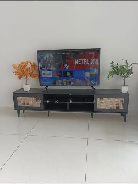 Condominium for Rent at Amberside @ Country Garden Danga Bay - Robbie Tan - Living Room - PropertyGuru.com.my