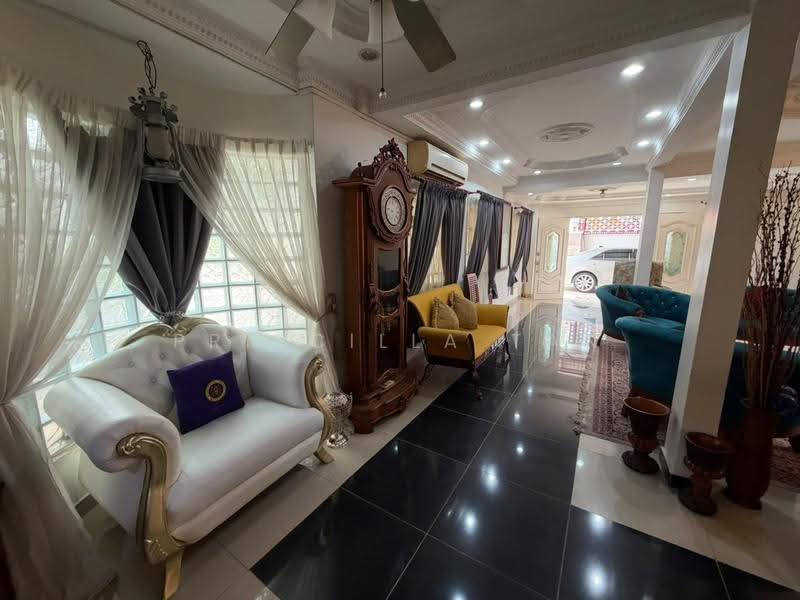 Rumah Teres untuk Dijual di Bandar Bukit Puchong (Puchong) - Priscilla Tan - Living Room - PropertyGuru.com.my