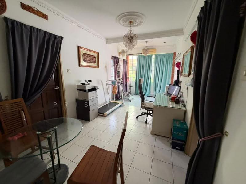 Rumah Teres untuk Dijual di Bandar Bukit Puchong (Puchong) - Priscilla Tan - Study - PropertyGuru.com.my