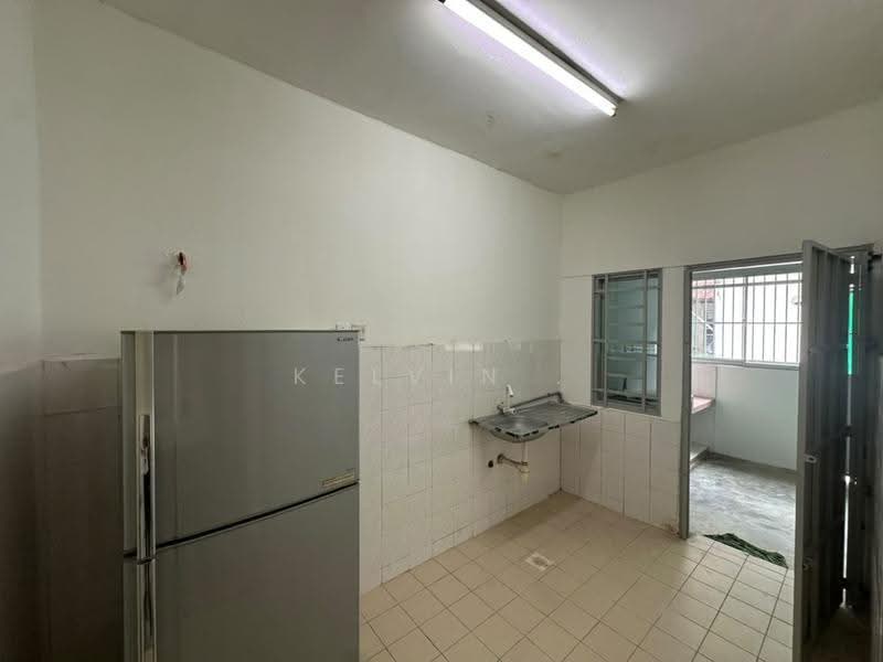 Rumah Teres 2-Tingkat untuk Dijual di Bandar Baru Kundang (Rawang) - Kelvin . - Kitchen - PropertyGuru.com.my