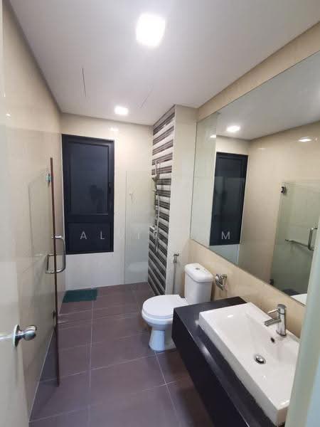 Kondominium untuk Dijual di LaCosta @ Sunway South Quay - Alvin Lim - Bathroom - PropertyGuru.com.my
