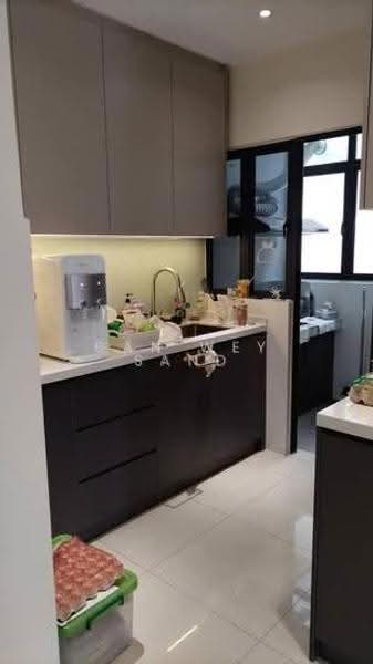 Condominium for Rent at Platinum Arena - GAN WEY SAND - Kitchen - PropertyGuru.com.my