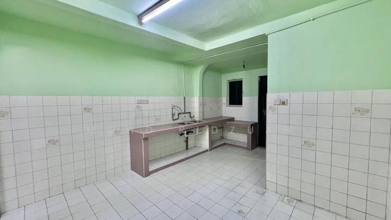 3-storey Terraced House for Sale in Taman Dato Senu (Sentul) - Mohd Ridzuan - Kitchen - PropertyGuru.com.my
