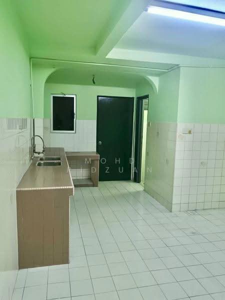 3-storey Terraced House for Sale in Taman Dato Senu (Sentul) - Mohd Ridzuan - Kitchen - PropertyGuru.com.my
