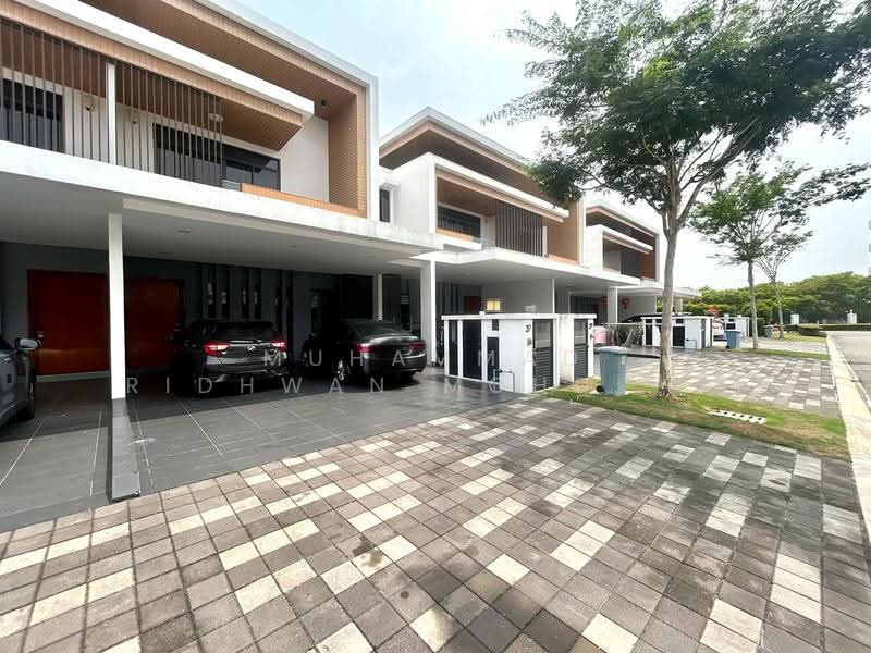 Rumah Teres 2-Tingkat untuk Dijual di Telok Panglima Garang (Selangor) - Muhammad Ridhwan Mohd Huzairi - Exterior - PropertyGuru.com.my