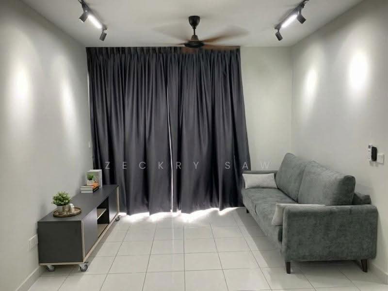 Kediaman Servis untuk Disewa di E'Island Lake Haven - Zeckry Saw - Living Room - PropertyGuru.com.my