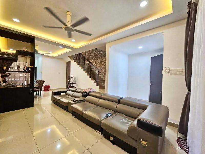 2-storey Terraced House for Sale in Bandar Bukit Raja (Klang) - Muhammad Ridhwan Mohd Huzairi - Living Room - PropertyGuru.com.my