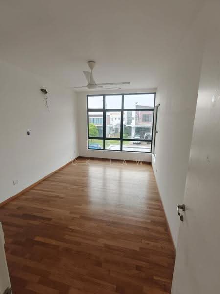 Semi-Detached House for Sale in Setia Ecohill (Semenyih) - CK Law - Living Room - PropertyGuru.com.my